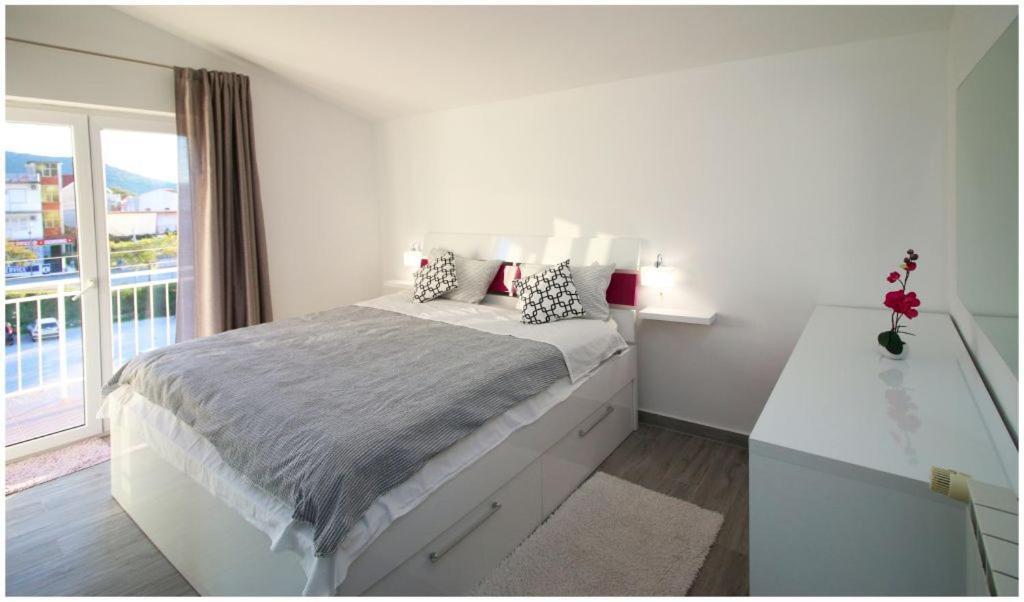 Apartmán Mikelin Primošten Exteriér fotografie