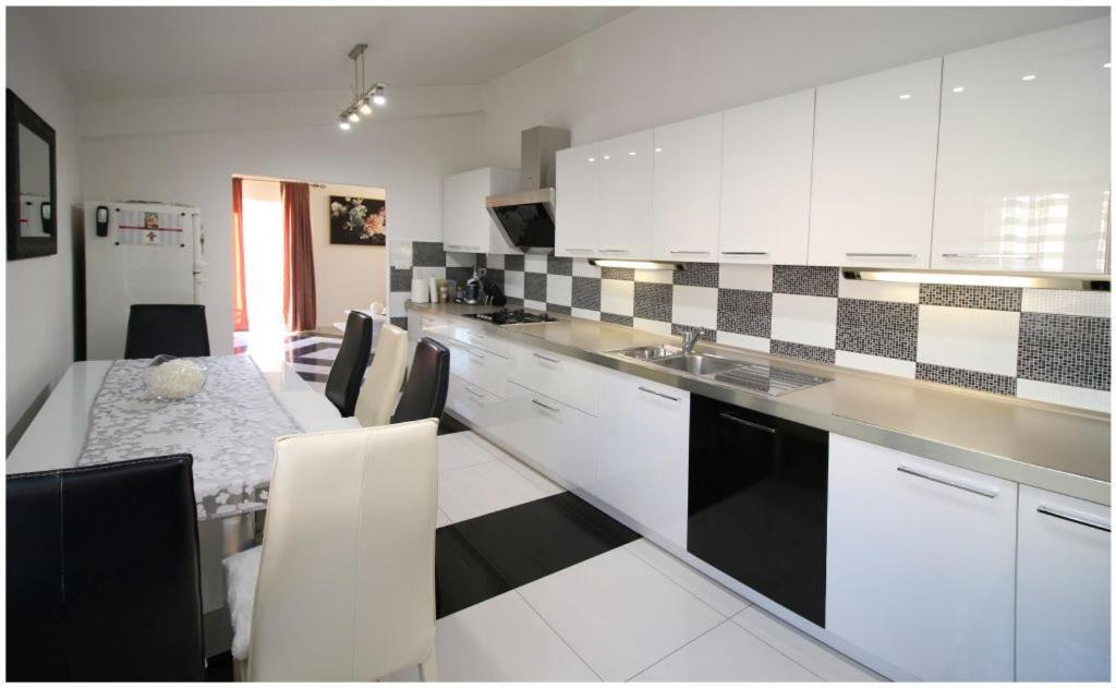 Apartmán Mikelin Primošten Exteriér fotografie