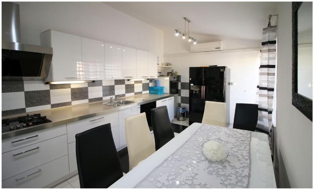 Apartmán Mikelin Primošten Exteriér fotografie