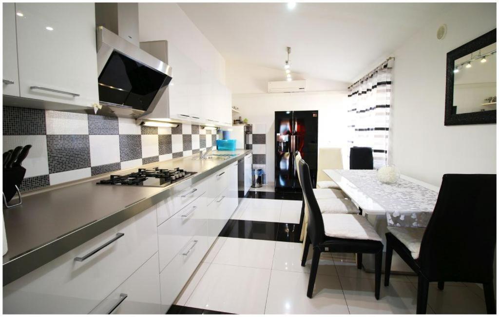 Apartmán Mikelin Primošten Exteriér fotografie