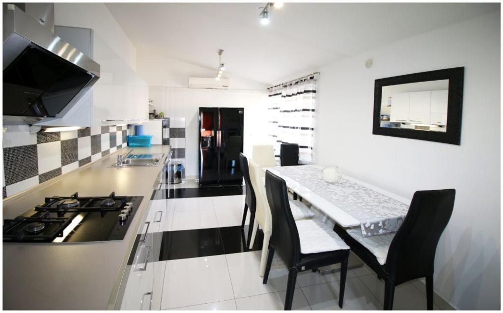 Apartmán Mikelin Primošten Exteriér fotografie